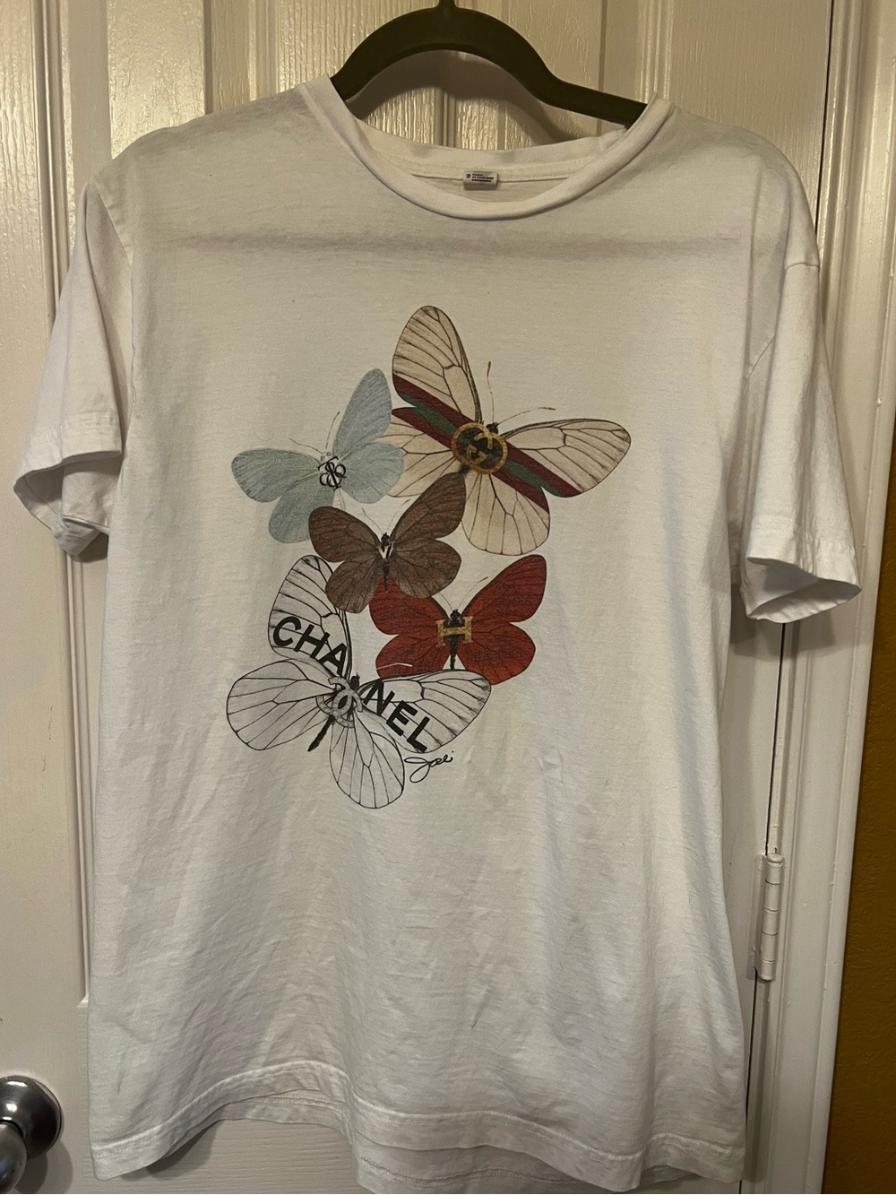 Luxury Designer Inspired Butterfly Graphic Tee White Size L